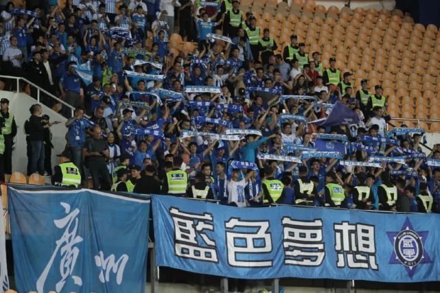 据Squawka统计，2017-2018赛季以来，利物浦主场对阵曼联战绩4胜2平，打进16球仅丢1球。